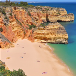 Ontdek de Beste Strandbestemmingen voor Gezinnen in Algarve: Een Paradijs voor Jong en Oud